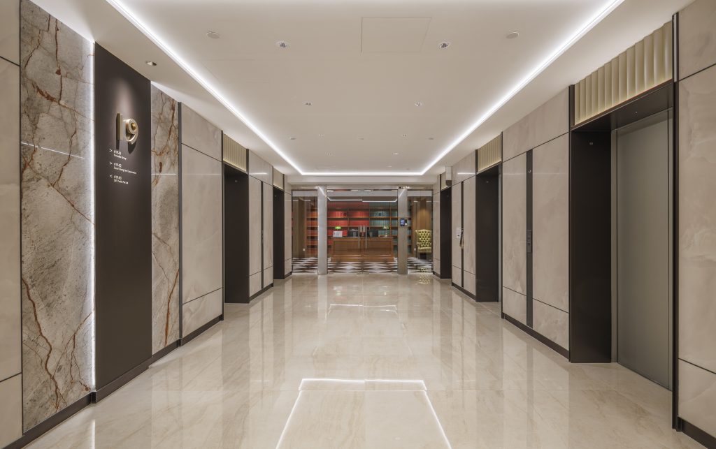 Hong Leong Building  @ 16 Raffles Quay